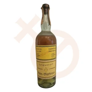 Botella de Chartreuse amarillo elaborado en Tarragona promocional del "Brandy CAR"