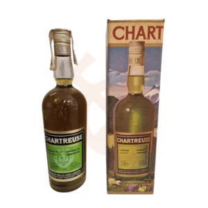 Botella de Chartreuse verde hecha en Tarragona