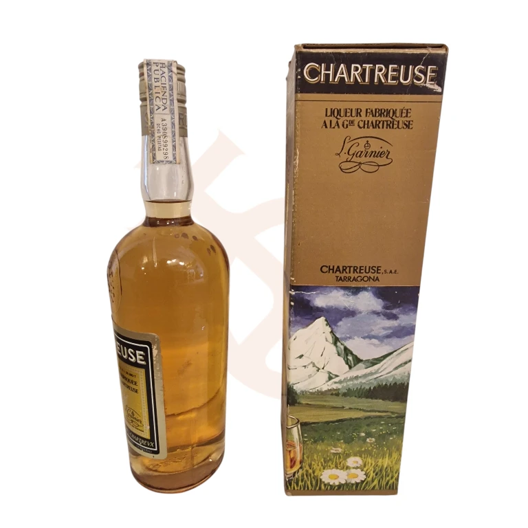 Botella de Chartreuse amarillo elaborado en Tarragona - Imagen 2