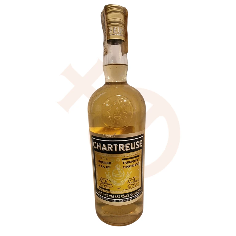 Botella de Chartreuse amarilla fabricada en Tarragona